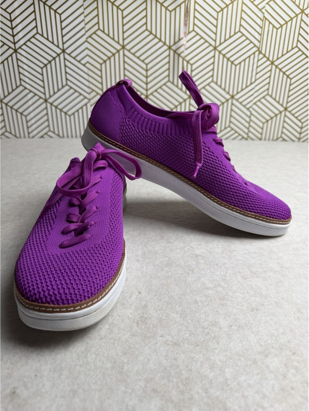 Talbots Women's Sz 10M Purple Brittany Lace Up Shoes Casual Comfort Sneakers